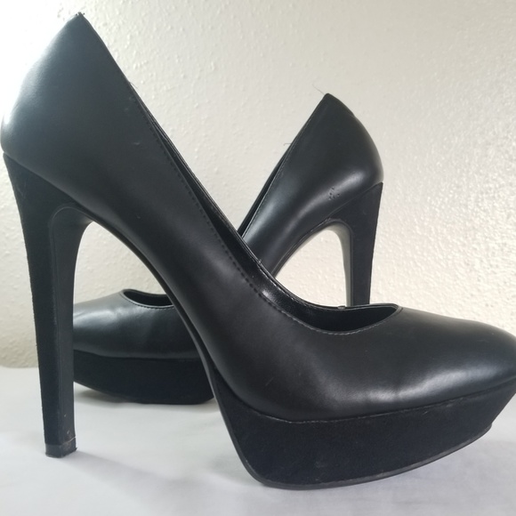 Heels - Picture 6 of 6